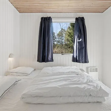 Dom wakacyjny Mikkelina - 700m From The Sea By Interhome *